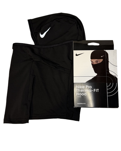 10 pasamontañas Nike.