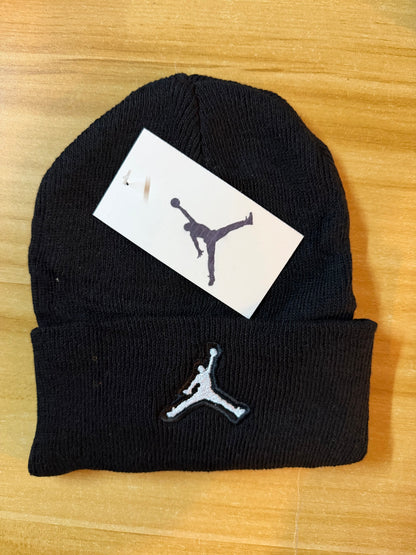 12 gorros JORDAN.